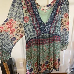 Adorable floral blouse size small